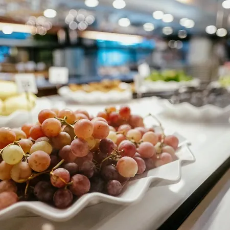 酒店 桑普莱姆酒廊酒店 - 仅限成人 5*