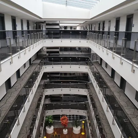 酒店 桑普莱姆酒廊酒店 - 仅限成人 阿拉尼亚