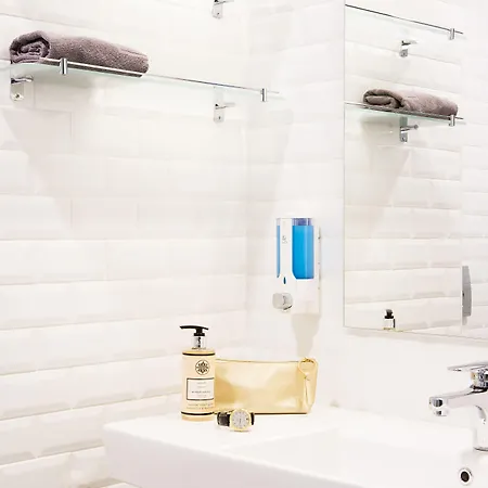 桑普莱姆酒廊酒店 - 仅限成人