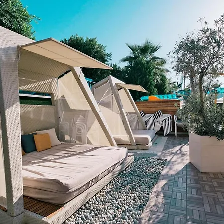 Sunprime C-lounge - Adult Only